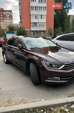 Седан Volkswagen Passat 2016 в Кропивницькому