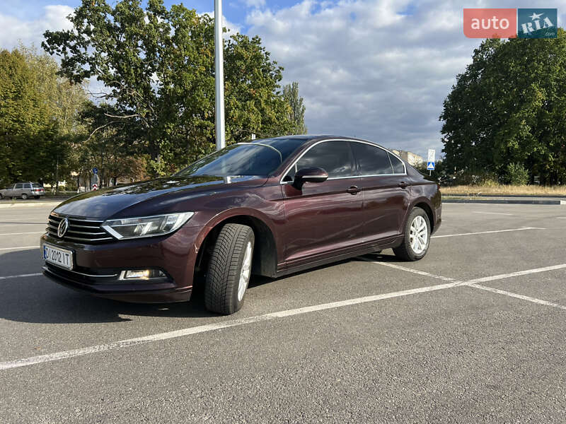 Седан Volkswagen Passat 2016 в Кропивницькому