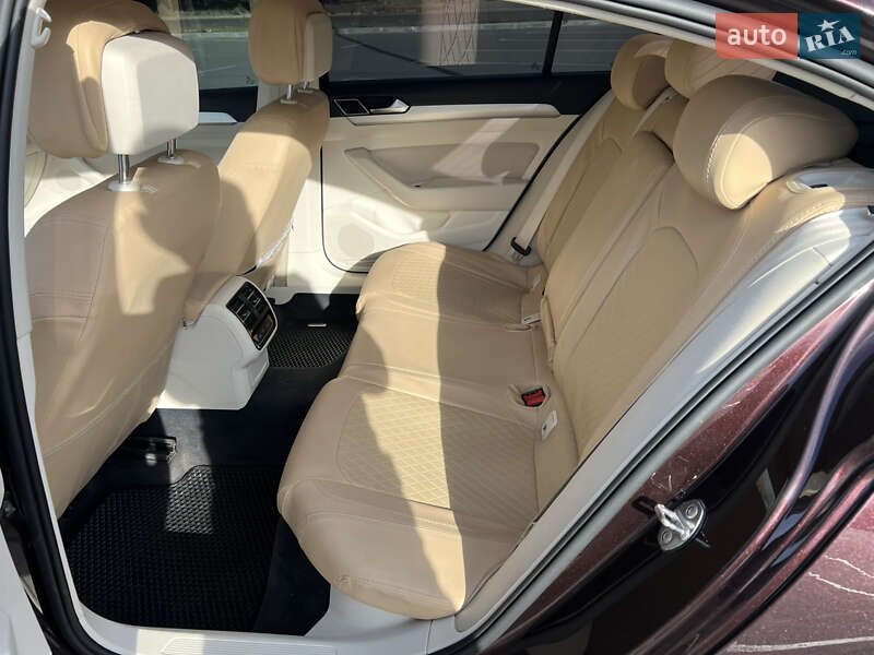 Седан Volkswagen Passat 2016 в Кропивницькому