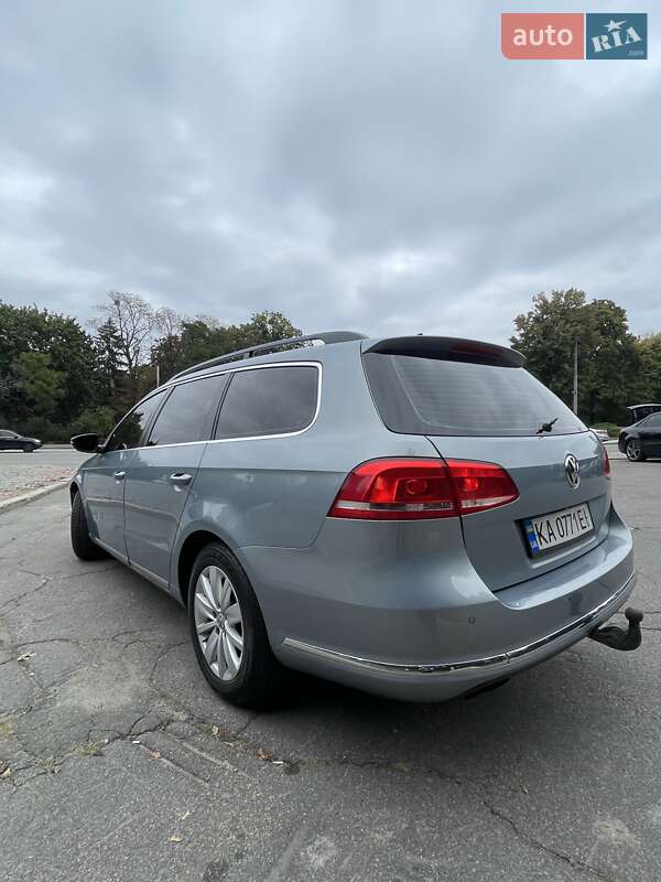 Универсал Volkswagen Passat 2013 в Киеве