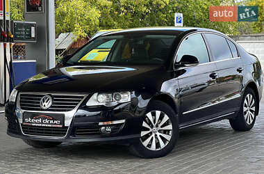 Седан Volkswagen Passat 2010 в Николаеве