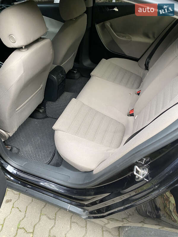 Седан Volkswagen Passat 2005 в Сваляві фото 13 Седан Volkswagen Passat 2005 в Сваляві