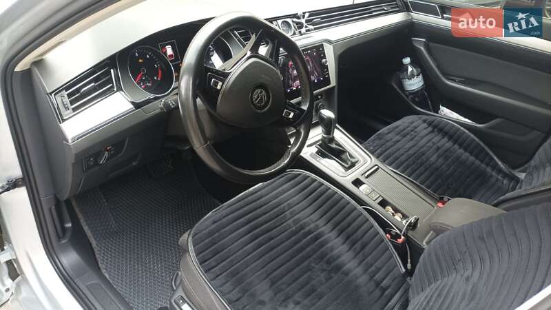 Універсал Volkswagen Passat 2016 в Тернополі