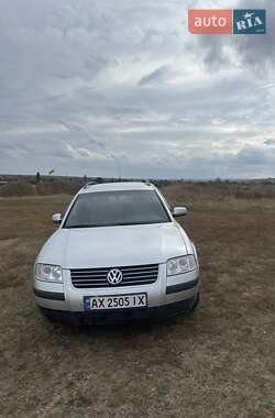 Універсал Volkswagen Passat 2002 в Харкові