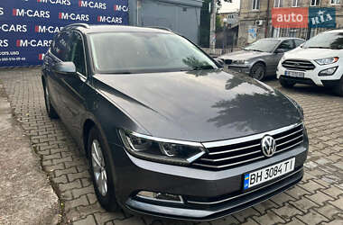 Універсал Volkswagen Passat 2015 в Одесі
