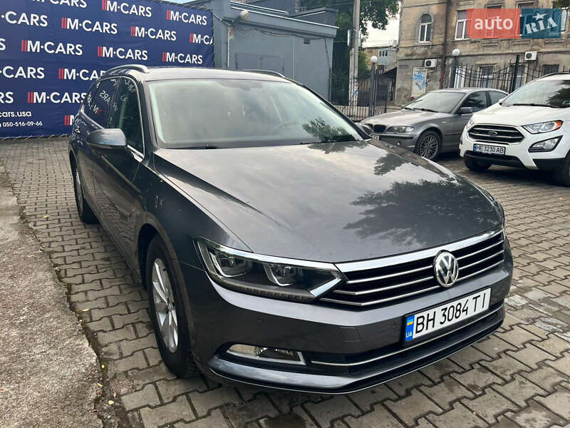 Универсал Volkswagen Passat 2015 в Одессе