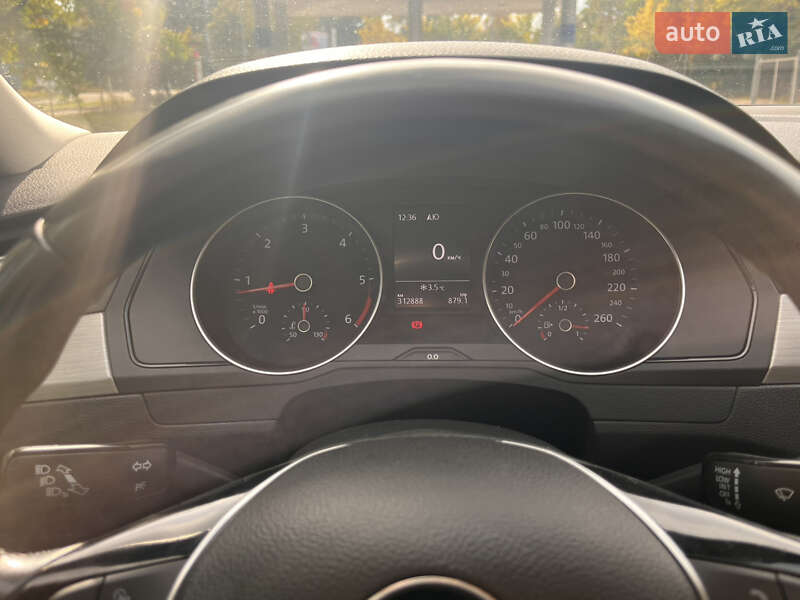 Универсал Volkswagen Passat 2015 в Житомире фото 19 Универсал Volkswagen Passat 2015 в Житомире