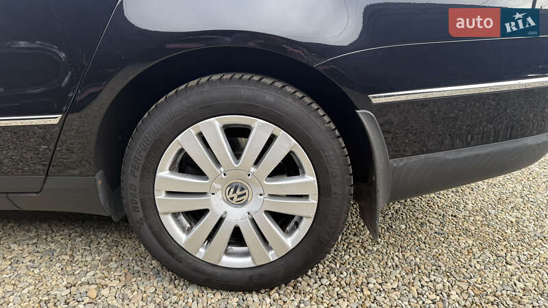 Седан Volkswagen Passat 2010 в Калуше
