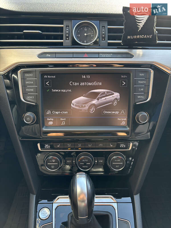 Седан Volkswagen Passat 2016 в Южном