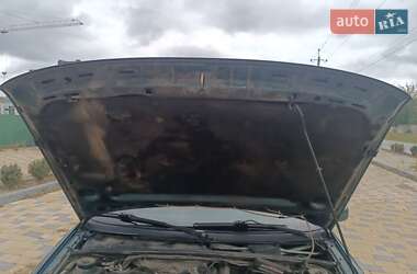 Седан Volkswagen Passat 1995 в 