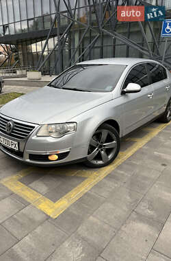 Седан Volkswagen Passat 2006 в Полтаве
