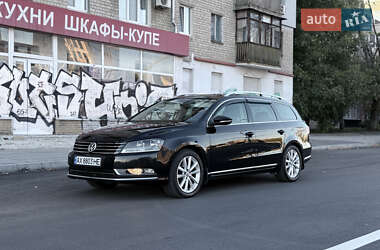 Універсал Volkswagen Passat 2010 в Харкові