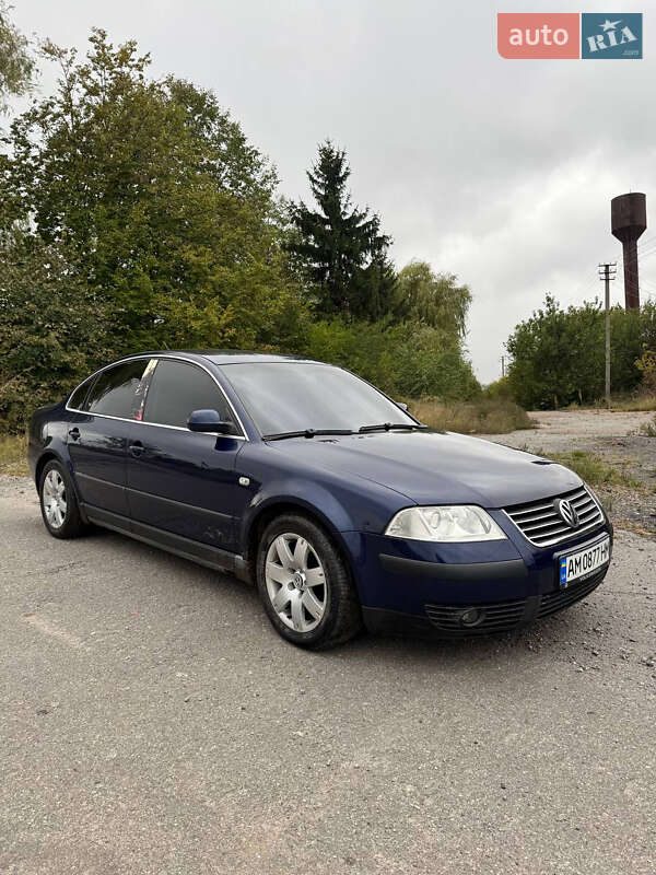 Седан Volkswagen Passat 2003 в Бердичеві