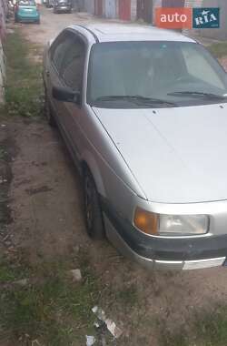 Седан Volkswagen Passat 1991 в Киеве