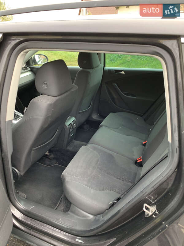 Универсал Volkswagen Passat 2010 в Дерно фото 15 Универсал Volkswagen Passat 2010 в Дерно