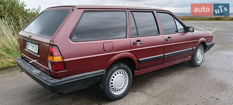 Универсал Volkswagen Passat 1988 в Ровно