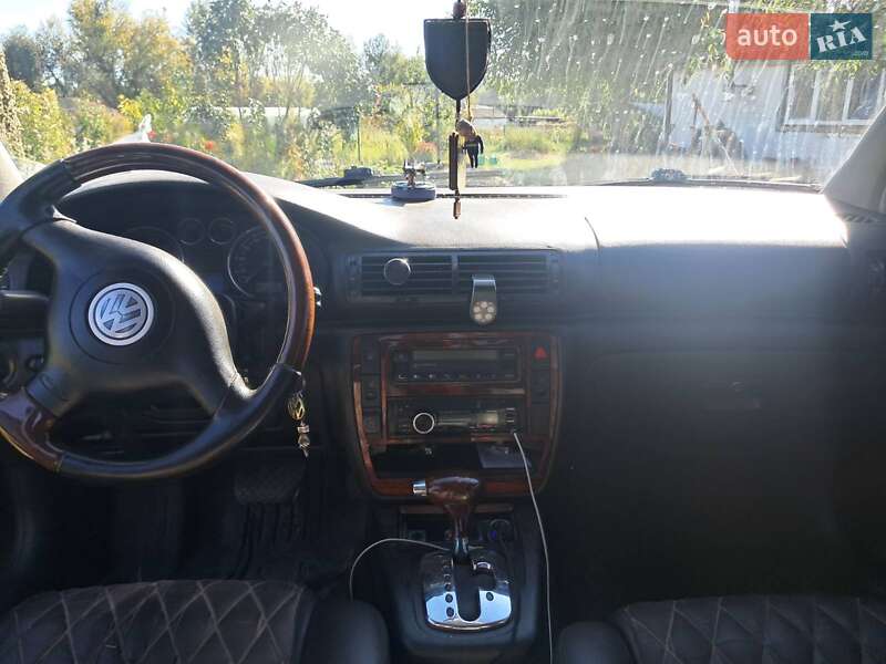 Седан Volkswagen Passat 2003 в Києві фото 8 Седан Volkswagen Passat 2003 в Києві