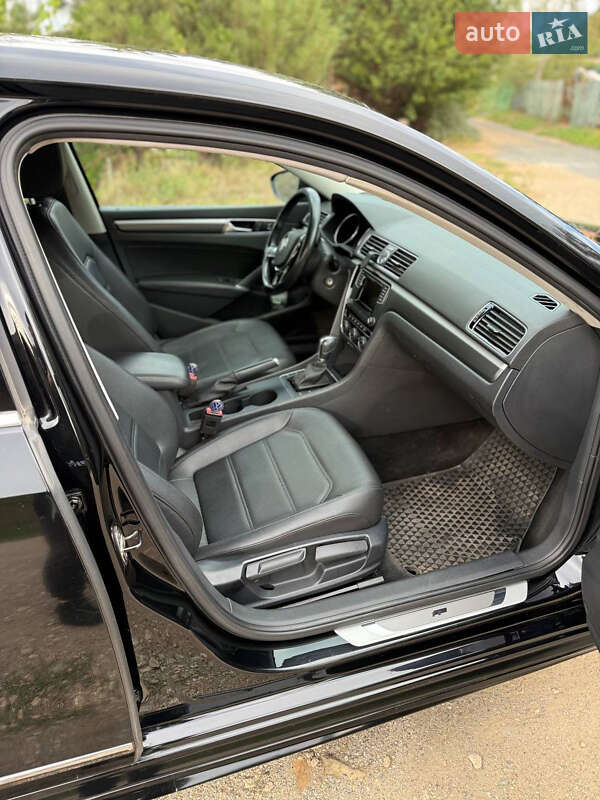 Седан Volkswagen Passat 2016 в Кривом Роге