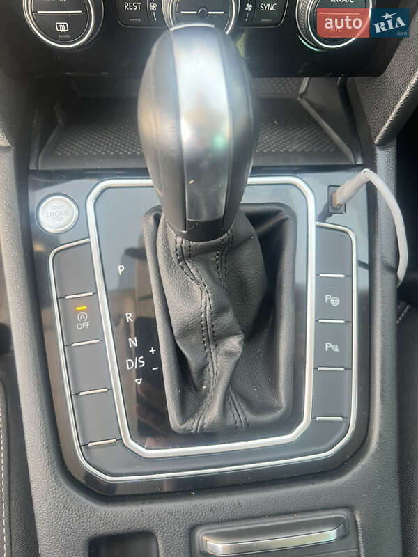 Универсал Volkswagen Passat 2020 в Вараше фото 28 Универсал Volkswagen Passat 2020 в Вараше