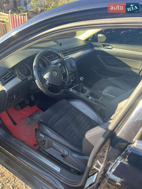 Универсал Volkswagen Passat 2015 в Львове