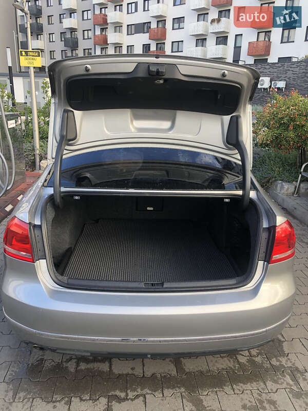 Седан Volkswagen Passat 2013 в Киеве