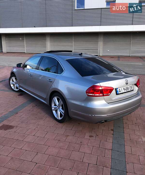 Седан Volkswagen Passat 2013 в Киеве