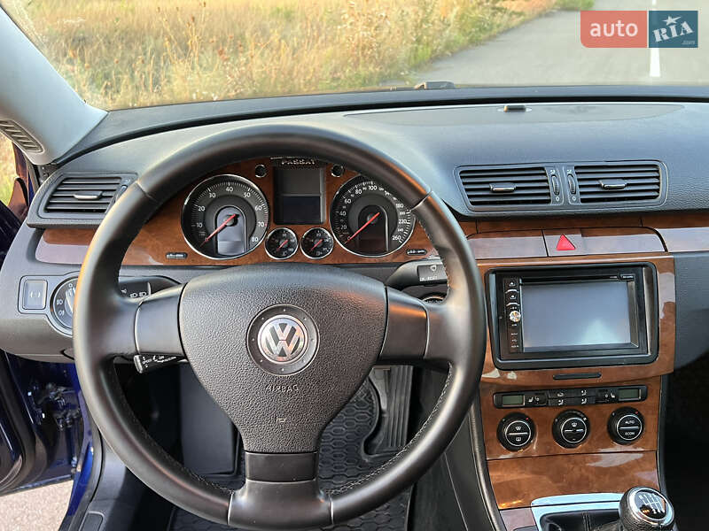 Седан Volkswagen Passat 2006 в Кривому Розі