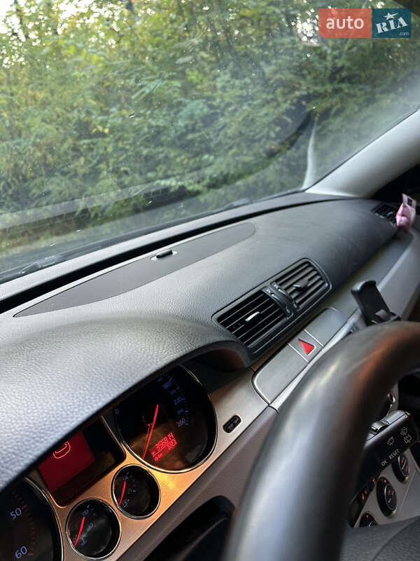Седан Volkswagen Passat 2005 в Киеве фото 19 Седан Volkswagen Passat 2005 в Киеве