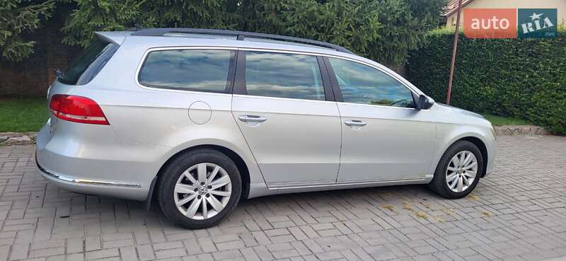 Универсал Volkswagen Passat 2011 в Запорожье