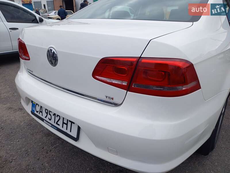 Седан Volkswagen Passat 2012 в Черкассах
