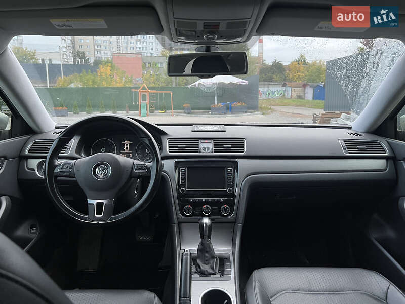 Седан Volkswagen Passat 2014 в Фастове