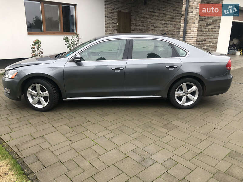 Седан Volkswagen Passat 2015 в Луцке