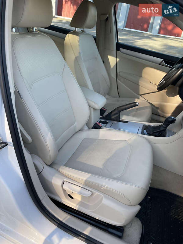Седан Volkswagen Passat 2012 в Валках фото 25 Седан Volkswagen Passat 2012 в Валках
