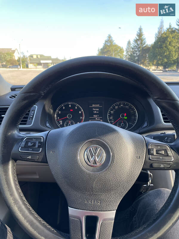 Седан Volkswagen Passat 2012 в Валках фото 28 Седан Volkswagen Passat 2012 в Валках
