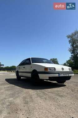 Седан Volkswagen Passat 1993 в Калуші