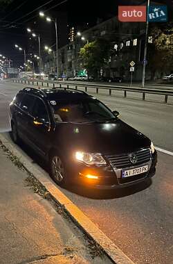 Седан Volkswagen Passat 2005 в Києві