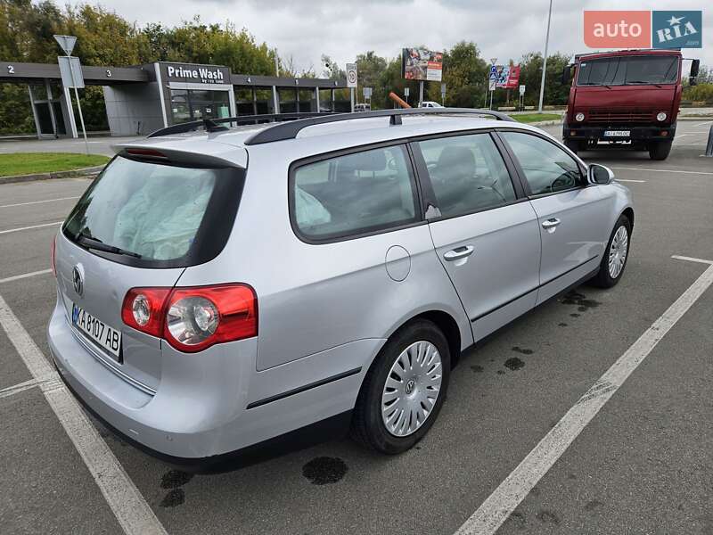 Универсал Volkswagen Passat 2009 в Ирпене