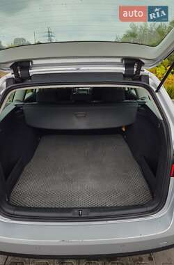 Універсал Volkswagen Passat 2009 в  фото 12 Універсал Volkswagen Passat 2009 в