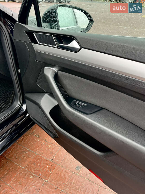 Универсал Volkswagen Passat 2016 в Тернополе