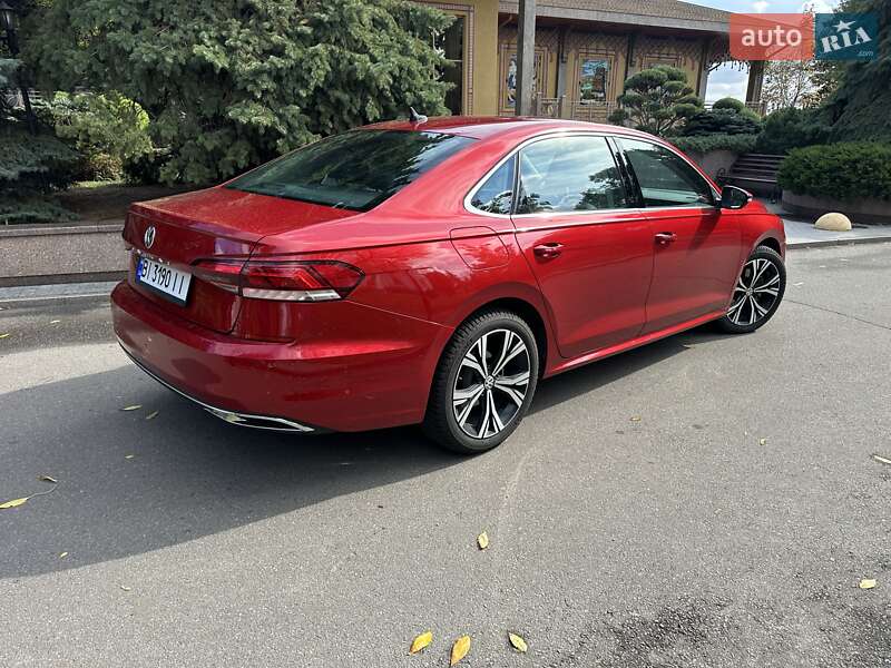 Седан Volkswagen Passat 2020 в Полтаве