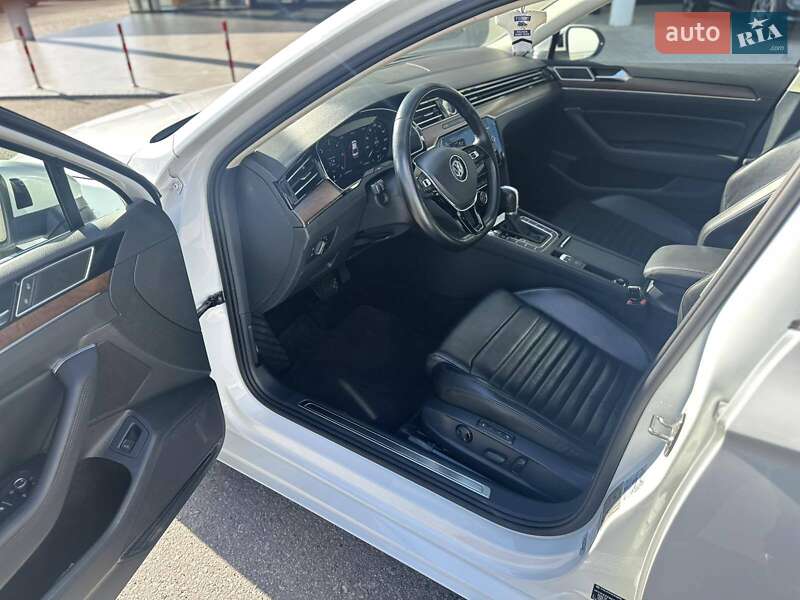Седан Volkswagen Passat 2018 в Полтаве фото 16 Седан Volkswagen Passat 2018 в Полтаве