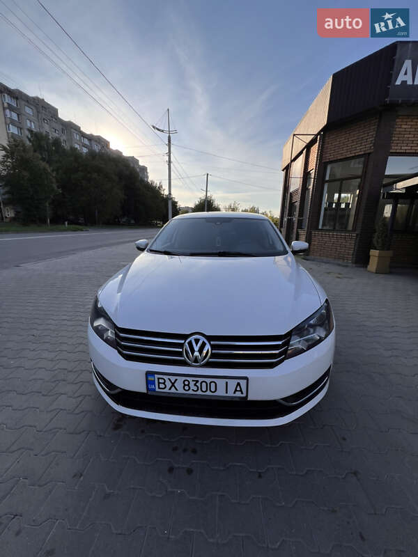 Седан Volkswagen Passat 2014 в Хмельницком