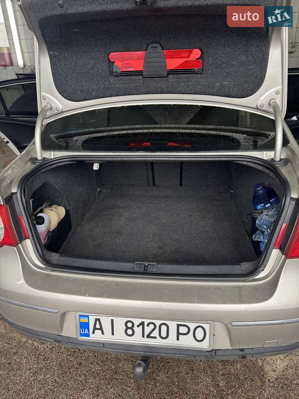 Седан Volkswagen Passat 2007 в Києві