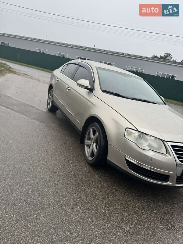 Седан Volkswagen Passat 2007 в Києві