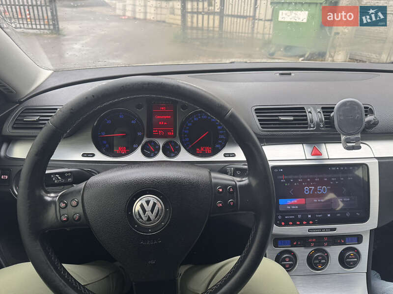Седан Volkswagen Passat 2007 в Києві
