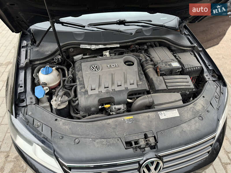 Універсал Volkswagen Passat 2013 в Радомишлі