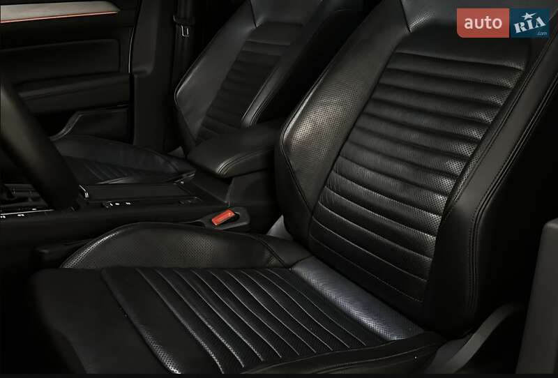 Седан Volkswagen Passat 2017 в Николаеве