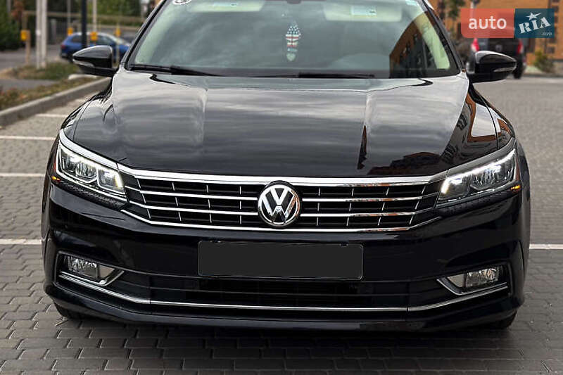Седан Volkswagen Passat 2018 в Киеве фото 2 Седан Volkswagen Passat 2018 в Киеве