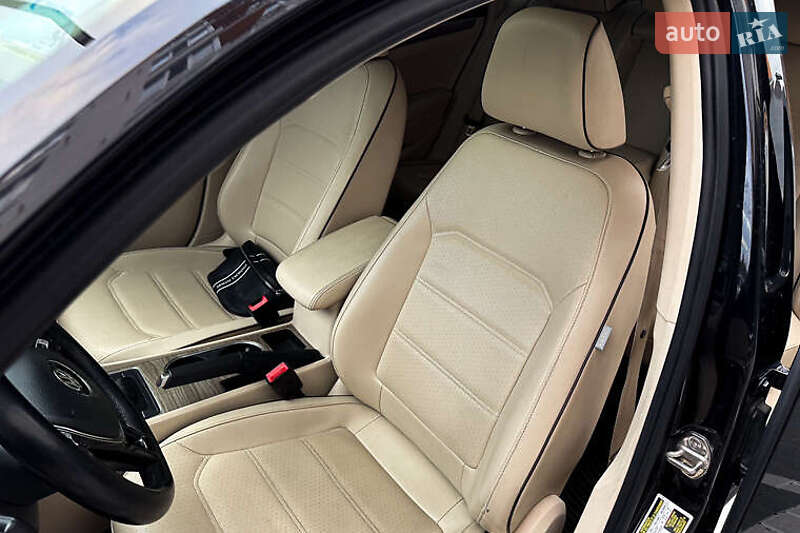 Седан Volkswagen Passat 2018 в Киеве фото 14 Седан Volkswagen Passat 2018 в Киеве