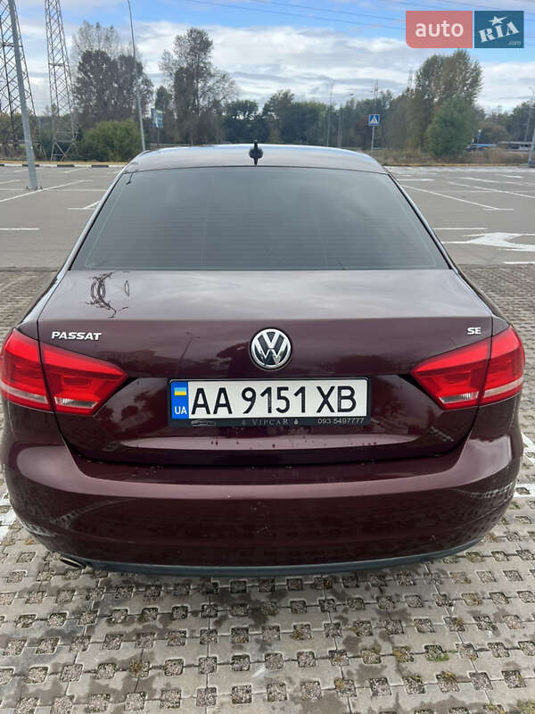 Седан Volkswagen Passat 2013 в Киеве